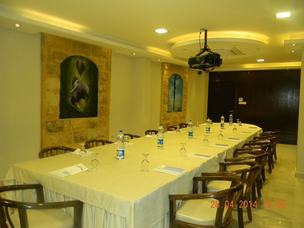 Saint John Hotel Madaba Ngoại thất bức ảnh